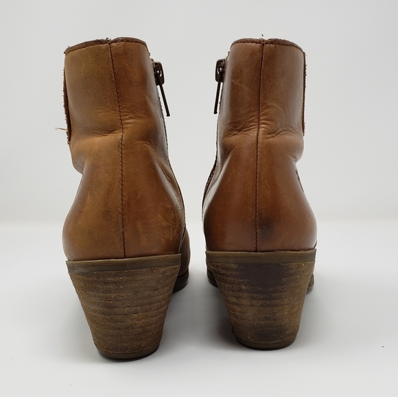 Frye Ankle Boots Women's Size 6.5 Jennifer Wheat Side Zip Pointed Toe - Flaws - Picture 3 of 12